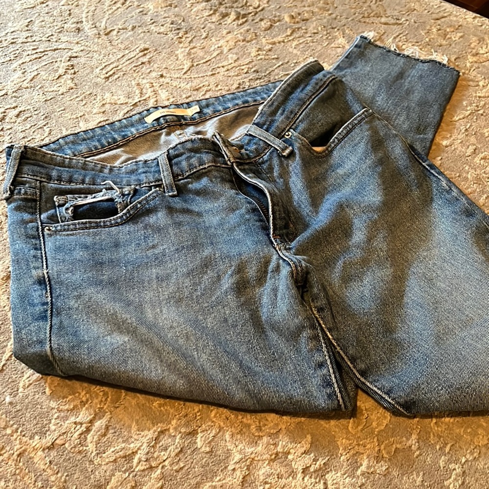 Levi 711 Skinny Jeans